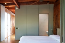 A Respectfully Renovated Horace Gifford Beach House on Fire Island Asks $1.8M - Photo 6 of 10 - Dwell A Respectfully Renovated... 