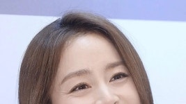 김태희, 엄마→배우로 변신...마당이 있는집 촬영 중 [공식]