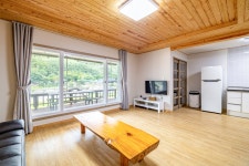 캠핏 | 강산애 펜션 | 102호