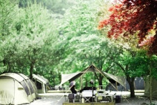 캠핏 | 인제연가리오토캠핑장&펜션 | 데크와파쇄석사이트