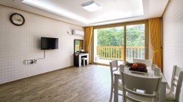 캠핏 | 화수목펜션 | 11평