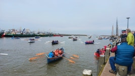Sloeproeien Harlingen | molke | Blipfoto Sloeproeien Harlingen | molke