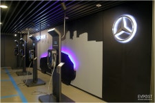 벤츠 EQ POWER 전기차 충전소 사용법 | EVPOST