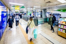 홍대입구역 2호선 | 서울연구데이터서비스