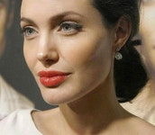 Angelina jolie