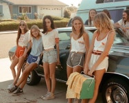 go and make some friends, sweetie  | girl, love 그리고 summer