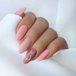 almond nail art We Heart It의 이미지