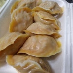 와이고수 - 만두 한판에 1500원. (고기만두,김치만두) 만두 한판에 1500원. (고기만두,김치만두)