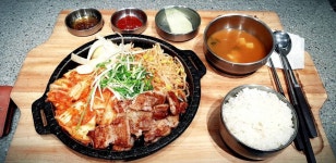 와이고수 - 육첩반상 - 삼겹반상 기본 육첩반상 - 삼겹반상 기본