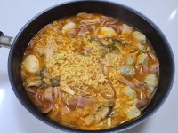 와이고수 - 땅스부대찌개.jpg 땅스부대찌개.jpg