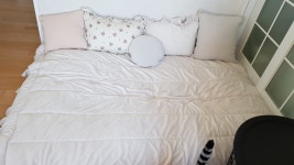 극세사 이불 세트 사면서 같이 코디 할려고 샀는데 프릴달린 극세사 이불이랑 너우 잘 | 일상을 스타일링하다, 데코뷰 일상을 스타일링하다, 데코뷰