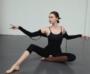 데비웨어(DEVIWEAR) 여성 요가복 DEVI-T0132-블랙 필라테스 세이지 리본 볼레로 - 사이즈 & 후기 | 무신사