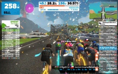 Strava에서 Peter O.님이 2022년 11월 6일에 수행한 39.6mi 라이딩 활동 Zwift - Race: 3R Watopia 65km Race - 6 laps (40mi... 