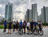 Strava에서 Free❤ A.님이 2022년 1월 15일에 수행한 55.6km 라이딩 활동 Team RHINO 헤이리2️⃣0️⃣2️⃣2️⃣... 