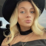Allisons Closet (@allithompson18) | Poshmark Allisons Closet