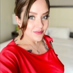 About @gwendy1083 - Poshmark