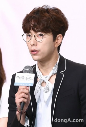 윤현민, 제이에스픽쳐스와 전속계약…이다해와 한솥밥 [공식입장] : 스포츠동아 윤현민, 제이에스픽쳐스와 전속계약…이다해와 한솥밥 [공식입장]