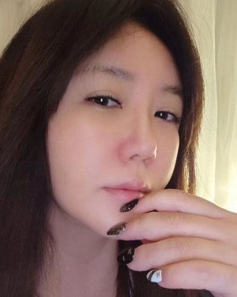 ‘뇌종양 완치’ 48세 이의정, 그윽한 눈빛에 동안 미모까지｜동아일보 ‘뇌종양 완치’ 48세 이의정, 그윽한 눈빛에 동안 미모까지