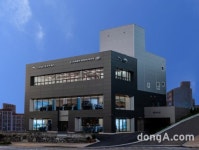 재규어랜드로버코리아, 부천 전시장 오픈…내년 3월 서비스센터 운영｜동아일보 재규어랜드로버코리아, 부천 전시장 오픈…내년 3월... 