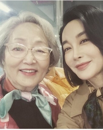 김혜은, ‘김영옥 사망설’ 가짜뉴스에 ‘오열’…“얼마나 울었는지”｜동아일보 김혜은, ‘김영옥 사망설’ 가짜뉴스에 ‘오열’…“얼마나...