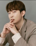 동아일보