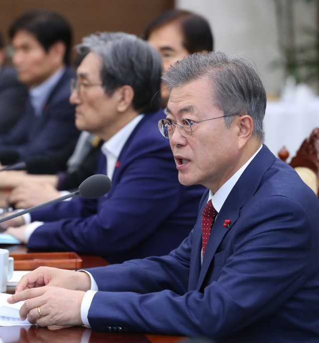 우원식 국회의장, 한은 총재와 미공개 면담. 협력 강화와 경제 안정 추진 기대.