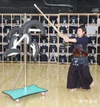 38년째 검도에 빠진 의사 “타격으로 육체 단련, 명상으로 내면 살펴”｜동아일보 38년째 검도에 빠진 의사 “타격으로 육체 단련, 명상으로... 