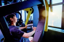 [프리미엄뷰]한강 보며 운동하고 바다로 출근… ‘워라밸’보다 ‘워라블’이 대세｜동아일보 [프리미엄뷰]한강 보며 운동하고 바다로 출근... 