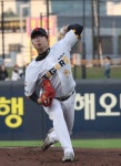 ‘2전3기’ 양현종, 통산 162승 달성…정민철 넘어 최다승 단독 2위｜동아일보 ‘2전3기’ 양현종, 통산 162승 달성…정민철 넘어 최다승... 