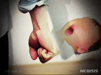 생후 47일 영아 두개골 골절로 사망케 한 친모, 항소심도 ‘징역 10년’｜동아일보 생후 47일 영아 두개골 골절로 사망케 한 친모, 항소심도... 