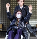 동아일보