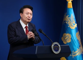 국힘 “尹, 진솔한 입장 밝혀…특검엔 엄정·공정 수사와 협조의 뜻”｜동아일보 국힘 “尹, 진솔한 입장 밝혀…특검엔 엄정·공정 수사와 협조의...