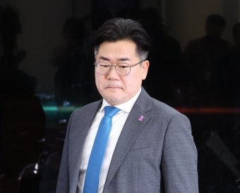 尹 회견에 野 ‘김여사 특검’ 더 크게…협치는 더 멀리｜동아일보 尹 회견에 野 ‘김여사 특검’ 더 크게…협치는 더 멀리