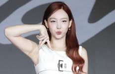 ‘솔로 컴백’ 나연 “Y2K 감성 신곡…당시 어렸지만 팝스타 영상 참고”｜동아일보 ‘솔로 컴백’ 나연 “Y2K 감성 신곡…당시 어렸지만... 