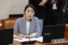 ‘친명’ 강선우, 최고위원 출마 선언…“당연히 대표는 이재명”｜동아일보 ‘친명’ 강선우, 최고위원 출마 선언…“당연히 대표는 이재명”