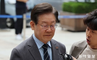 檢, ‘법카 유용 의혹’ 이재명 부부에 이달 출석 통보｜동아일보 檢, ‘법카 유용 의혹’ 이재명 부부에 이달 출석 통보