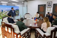 살바도르 미손 필리핀 국방차관, 전쟁기념관 방문｜동아일보 살바도르 미손 필리핀 국방차관, 전쟁기념관 방문