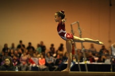 한 발로 서서 몇 초?…신체 나이 평가에 매우 효과적｜동아일보 한 발로 서서 몇 초?…신체 나이 평가에 매우 효과적