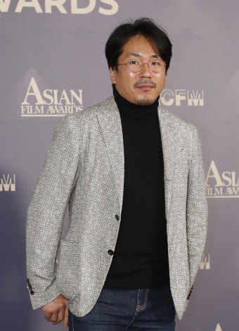 ‘똥파리’ 양익준, 후배 폭행 혐의로 피소…“종이 뭉치로 머리 때려”｜동아일보 ‘똥파리’ 양익준, 후배 폭행 혐의로 피소…“종이 뭉치로...