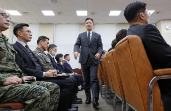 경찰, 김성훈 경호차장·이광우 경호본부장 구속영장 재신청｜동아일보 경찰, 김성훈 경호차장·이광우 경호본부장 구속영장 재신청