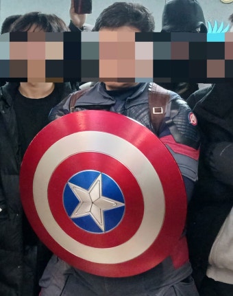 캡틴 아메리카 복장으로 중국 대사관·경찰서 난입 시도한 안병희, 형사 처벌 기대