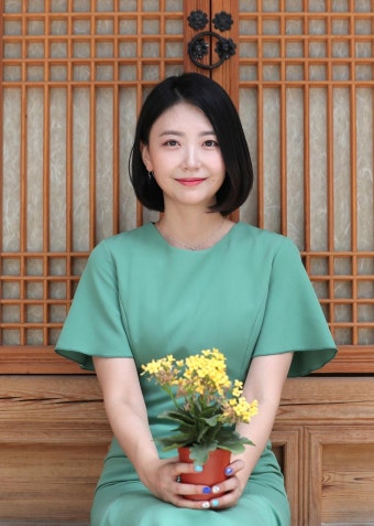임성언, 비연예인과 소박한 결혼식…진실한 사랑의 약속