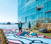제이슨 아티엔자와 손잡은 워커힐 호텔앤리조트… ‘조이 위드 아트’(Joy with Art)｜동아일보 제이슨 아티엔자와 손잡은 워커힐...