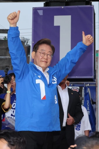 이재명, 재외투표 독려…“멀리 있어도 당신은 언제나 대한민국”｜동아일보 이재명, 재외투표 독려…“멀리 있어도 당신은 언제나 대한민국”