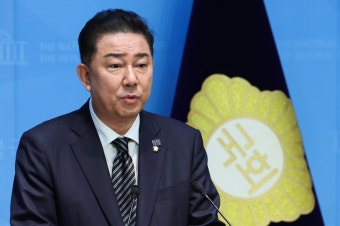 서영교·김병기 출마선언…李정부 손 맞출 與 원내 사령탑 누가 될까｜동아일보 서영교·김병기 출마선언…李정부 손 맞출 與 원내 사령탑 누가 될까