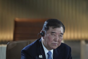 이시바 총리, 퇴진설 부인에도 논란 확산...일본 정치 불안 재부상