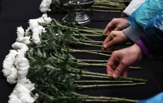 12·29 여객기 참사 1주기…“179명 희생에도 아무것도 해결되지 않아”｜동아일보 12·29 여객기 참사 1주기…“179명 희생에도 아무것도... 