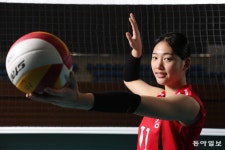 ‘리틀 김연경’ 16세 손서연 “드래프트 1순위 호명 목표”｜동아일보 ‘리틀 김연경’ 16세 손서연 “드래프트 1순위 호명 목표”