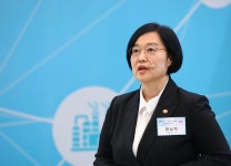 한성숙 “중소기업 성장 열쇠는 기술…딥테크 지원 대폭 확대”｜동아일보 한성숙 “중소기업 성장 열쇠는 기술…딥테크 지원 대폭 확대”