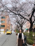이유영, 둘째 임신했다…벚꽃길서 D라인 공개 “살찐 임신부”｜동아일보 이유영, 둘째 임신했다…벚꽃길서 D라인 공개 “살찐 임신부”